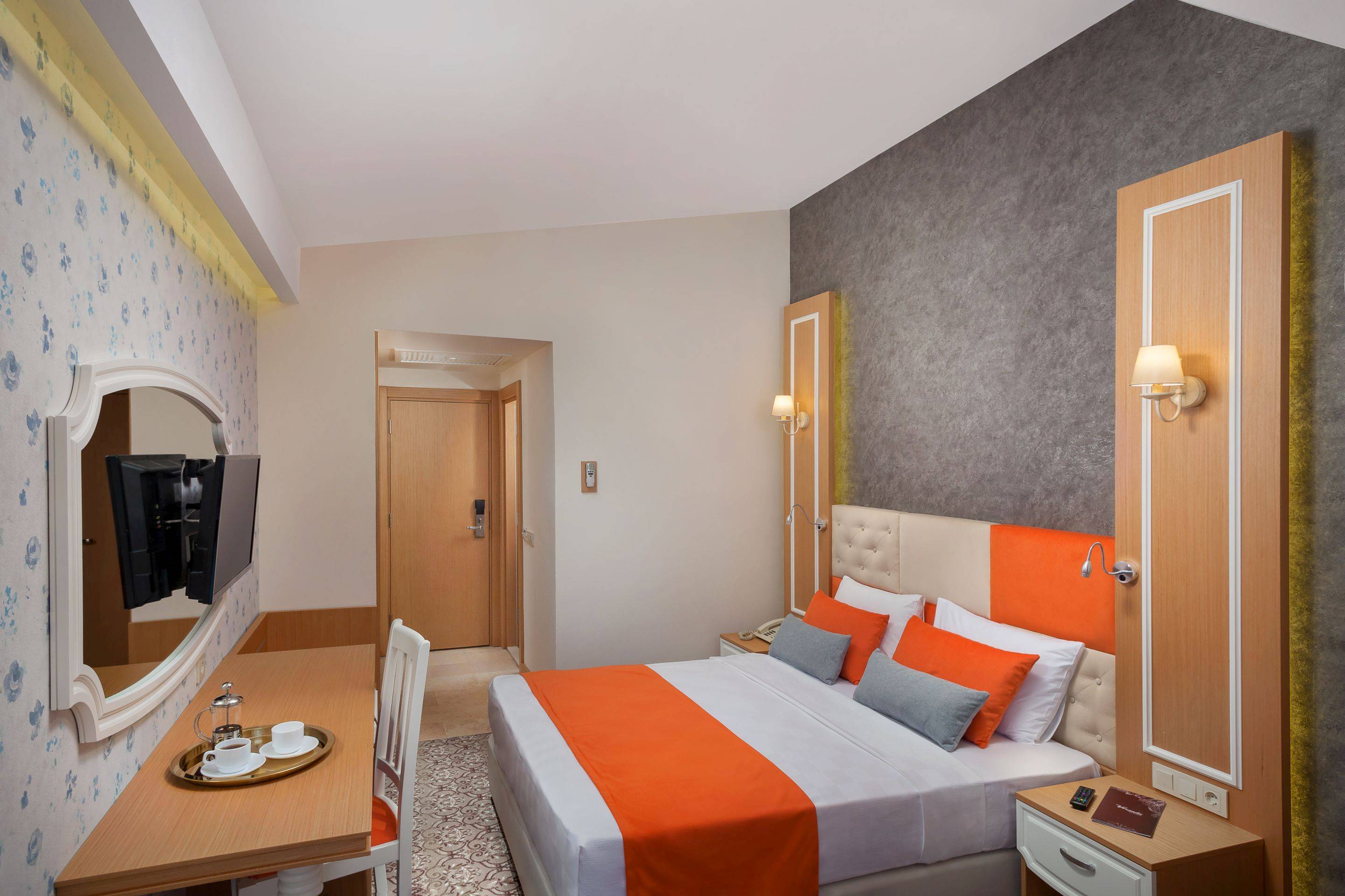 Golden hotel турция. Отель Golden Orange Анталия. Golden Orange Hotel 3 Анталия. Анталия отель Голден оранж отель. Отель золотой апельсин Анталия.